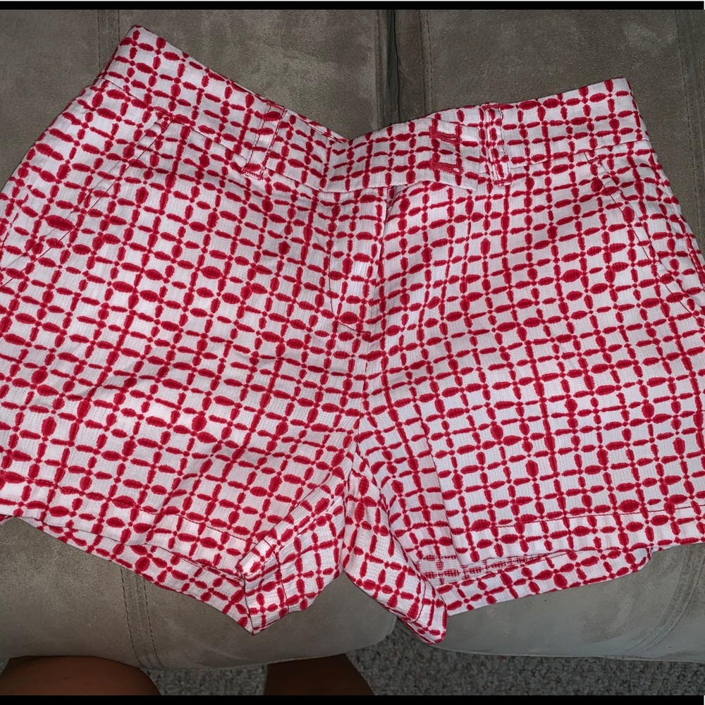 Vineyard Vines shorts size 2